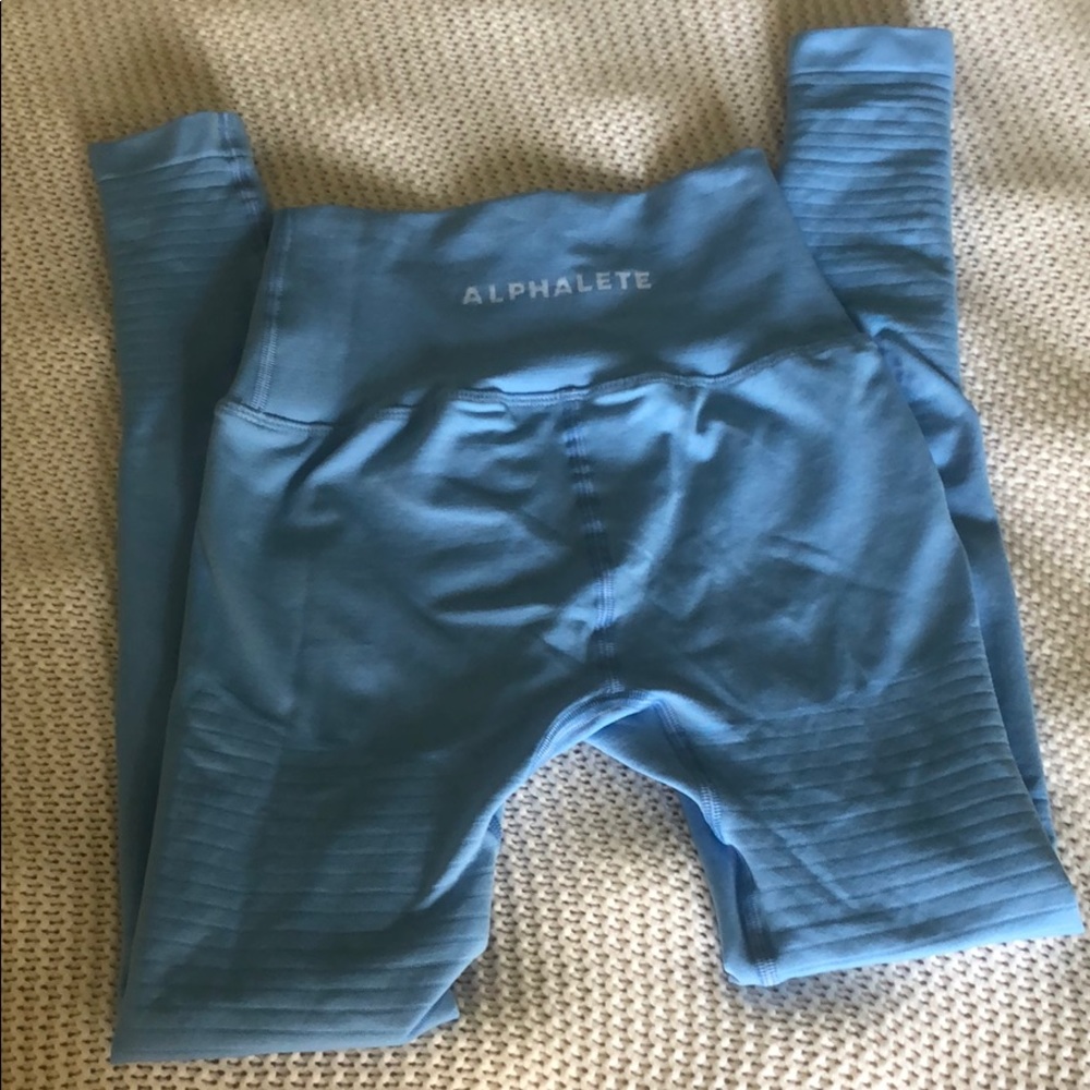 NEVER WORN alphalete OG revivals in atlantis